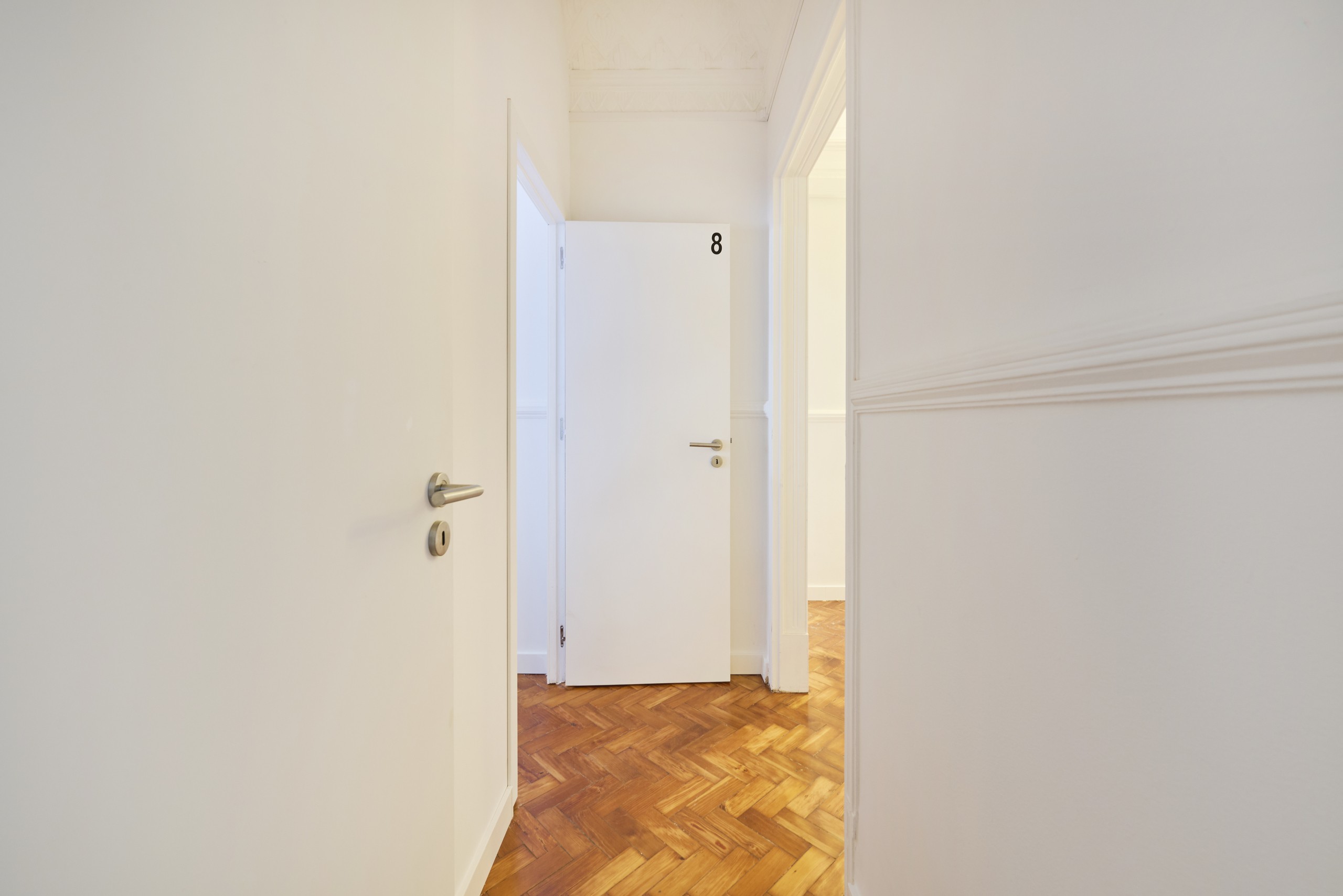 Rent Room Lisbon - Príncipe Real 11# - hallways