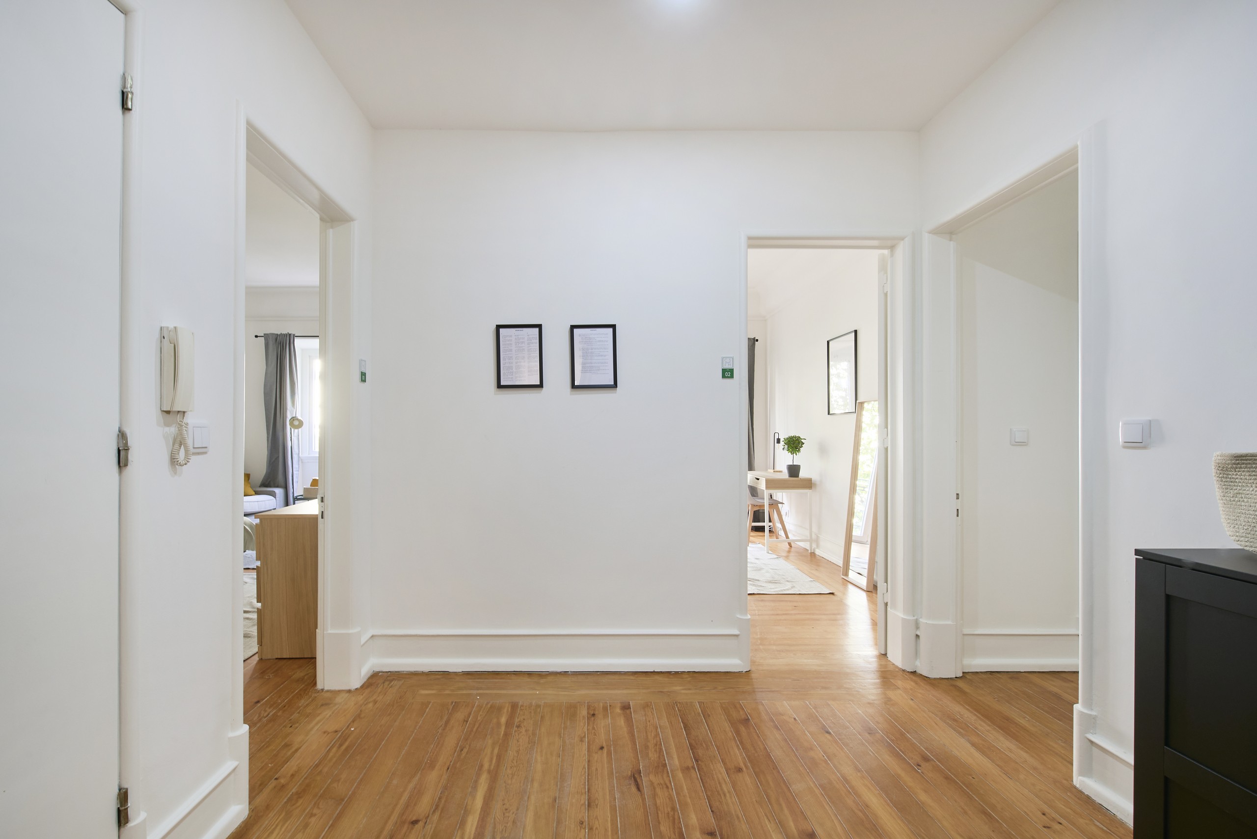 Rent Room Lisbon - Marquês de Pombal 74# - hallways