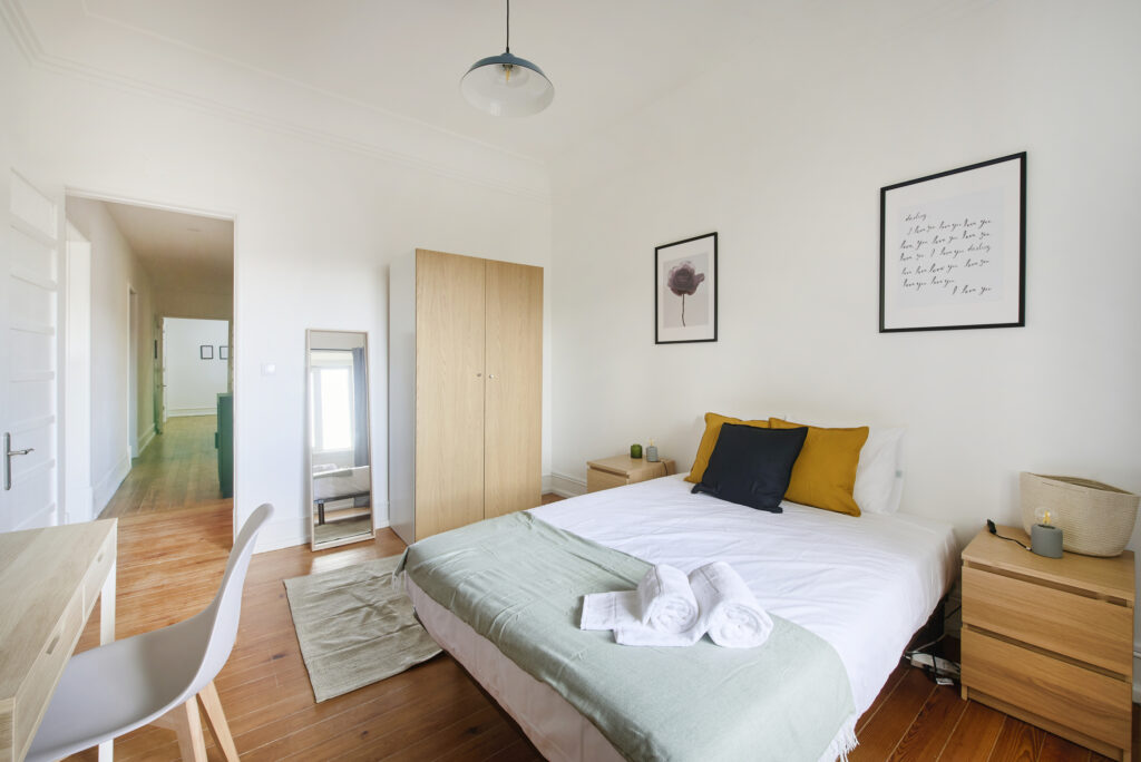 Rent Room Lisbon - Marquês de Pombal 74# - room 7