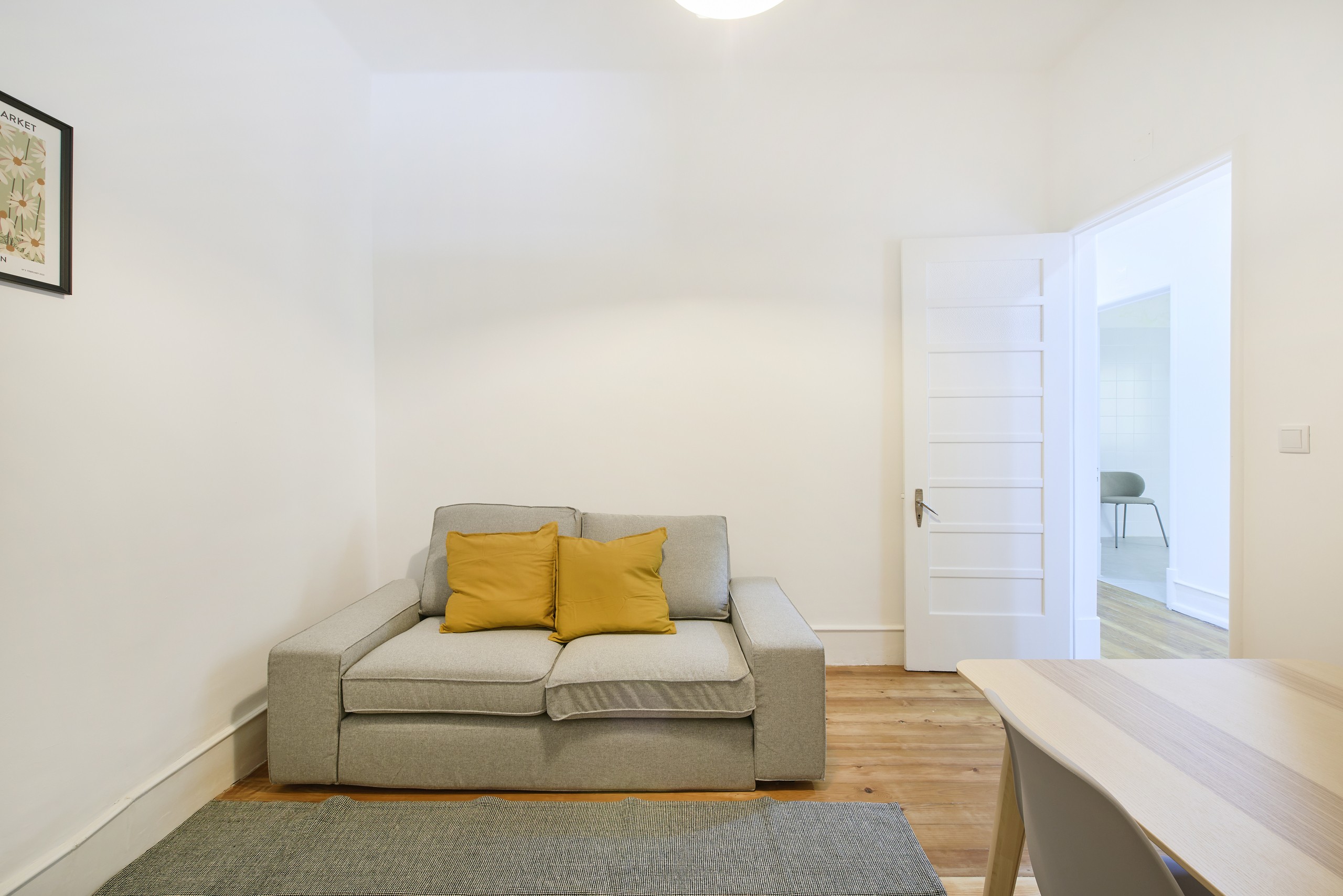 Rent Room Lisbon - Marquês de Pombal 74# - living room